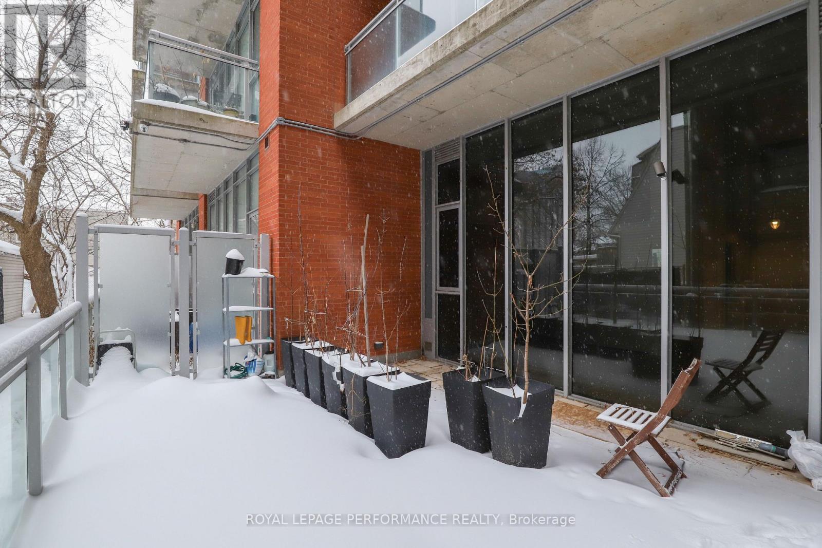 












113 - 340 MCLEOD STREET

,
Ottawa,




Ontario
K2P1A4

