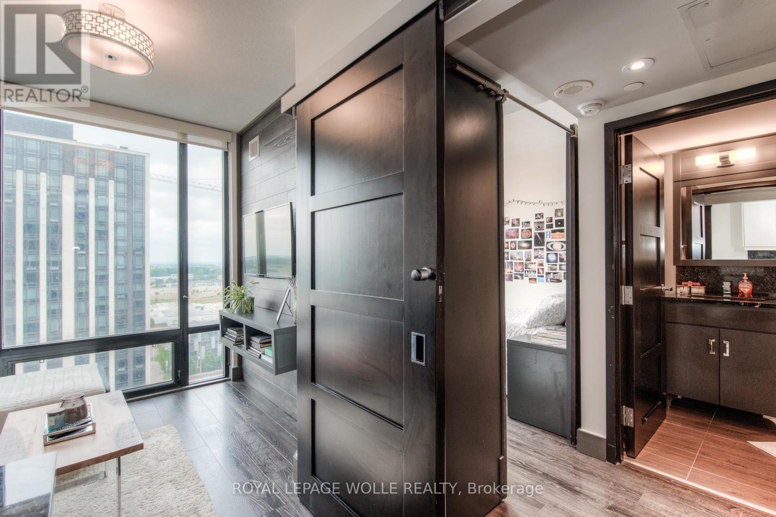 












S2007 - 330 PHILLIP STREET

,
Waterloo,




Ontario
N2L3W9

