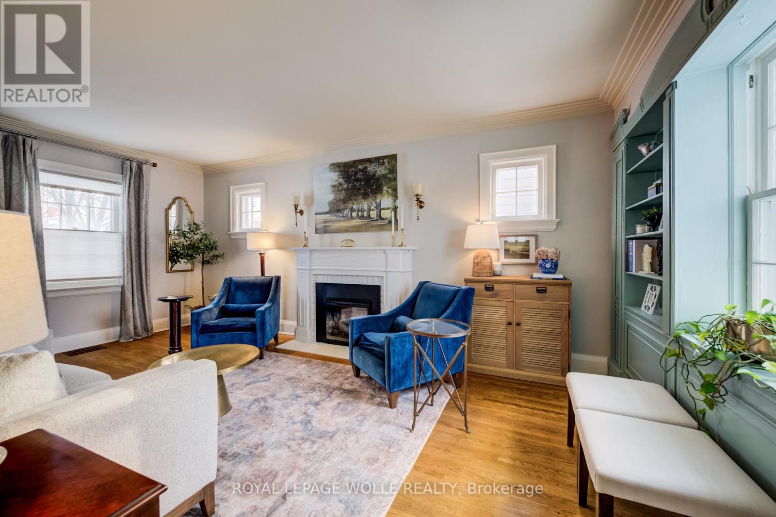 












8 LOWREY AVENUE S

,
Cambridge,




Ontario
N1R4Z1

