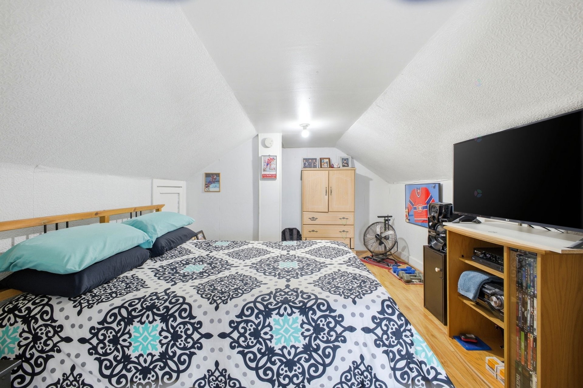 









212


Boul. des Allumettières

,
Gatineau (Hull),




QC
J8X1M7

