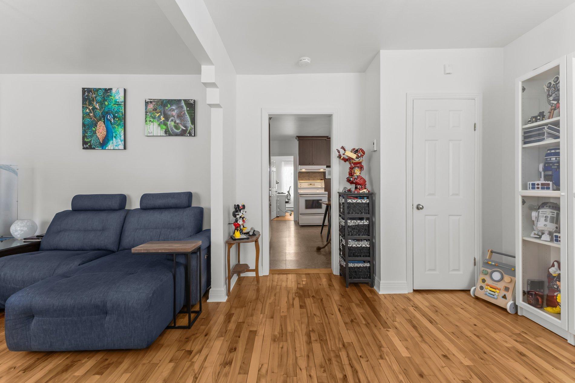 









184


Rue Jacques-Cartier S.

,
Saint-Jean-sur-Richelieu,




QC
J3B4H9

