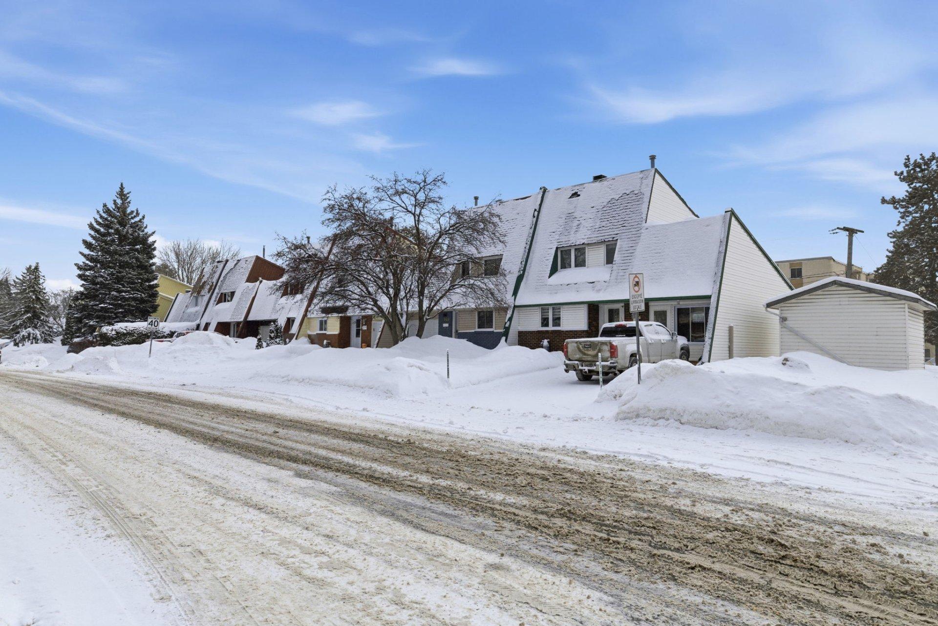 









442


Rue John-Egan

,
Gatineau (Aylmer),




QC
J9H3V7

