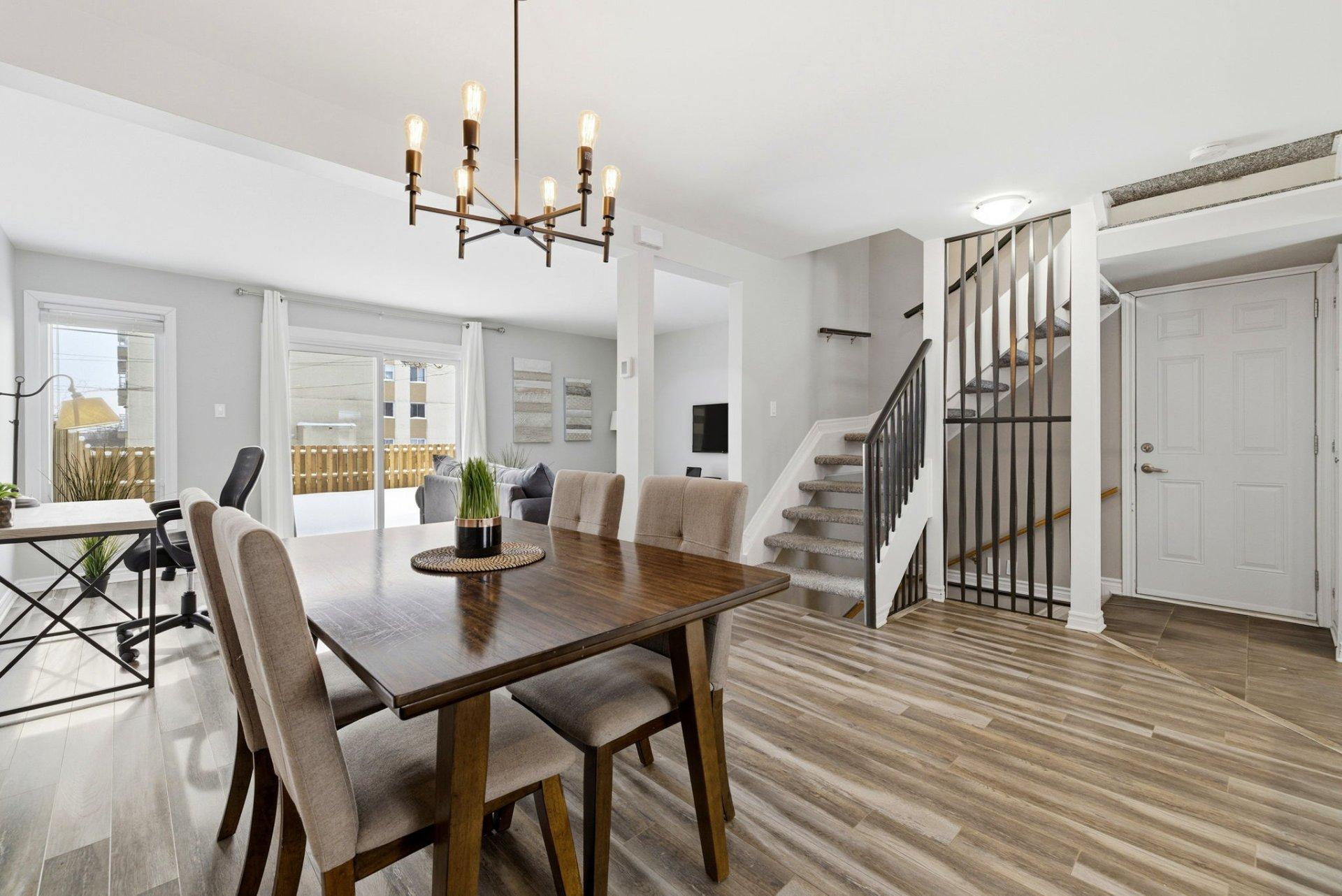 









442


Rue John-Egan

,
Gatineau (Aylmer),




QC
J9H3V7

