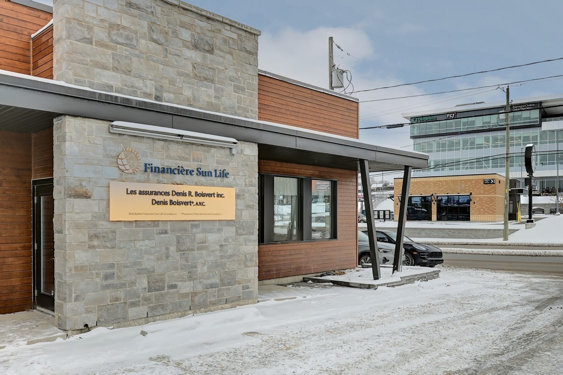 









2230


Rue King O.

,
Sherbrooke (Les Nations),




QC
J1J2E8

