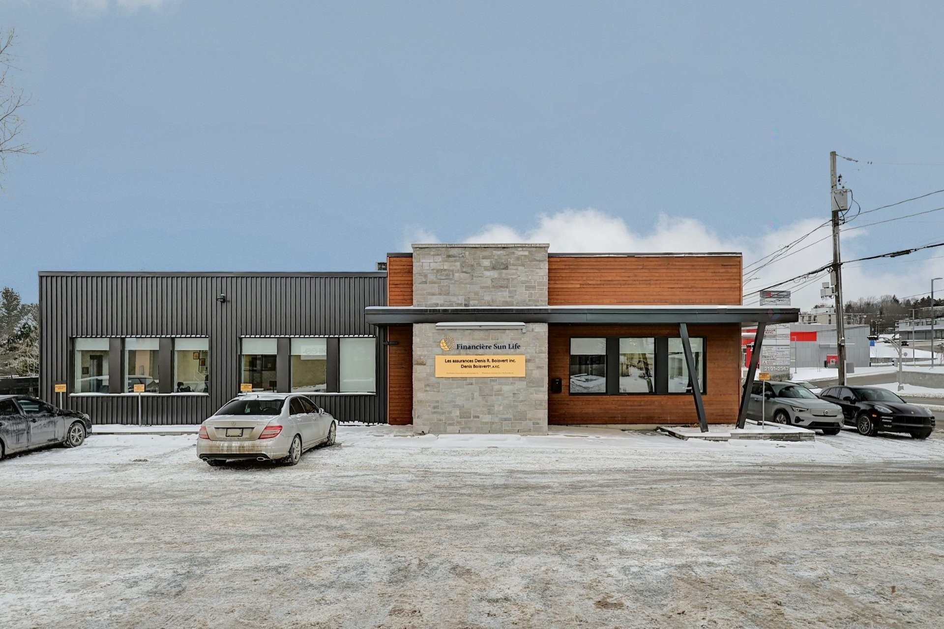 









2230


Rue King O.

,
Sherbrooke (Les Nations),




QC
J1J2E8

