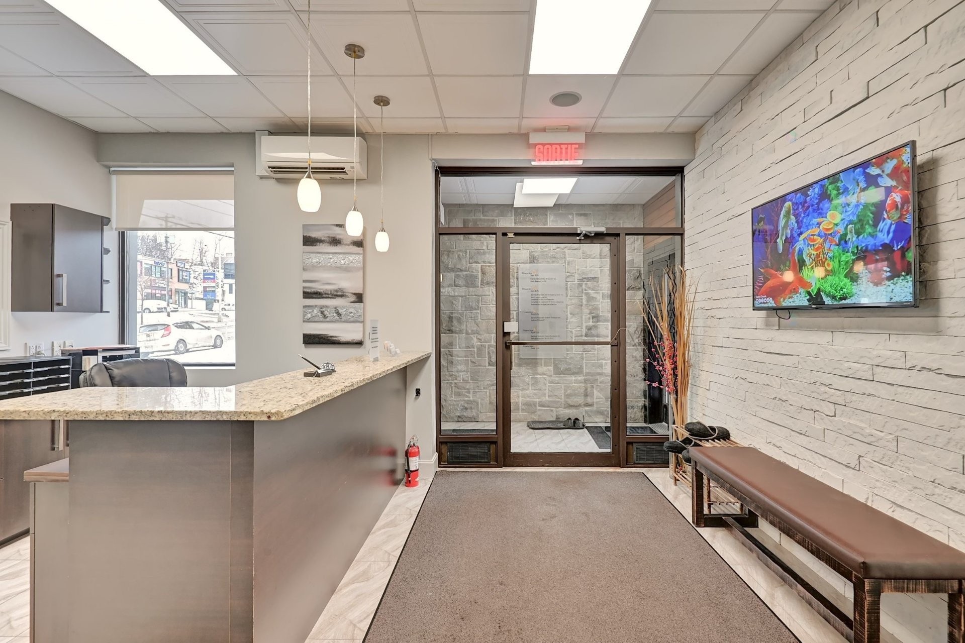 









2230


Rue King O.

,
Sherbrooke (Les Nations),




QC
J1J2E8

