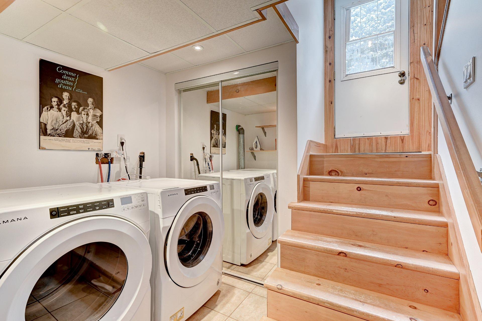 









478


Rue de Verchères

,
Longueuil (Greenfield Park),




QC
J4V2B9

