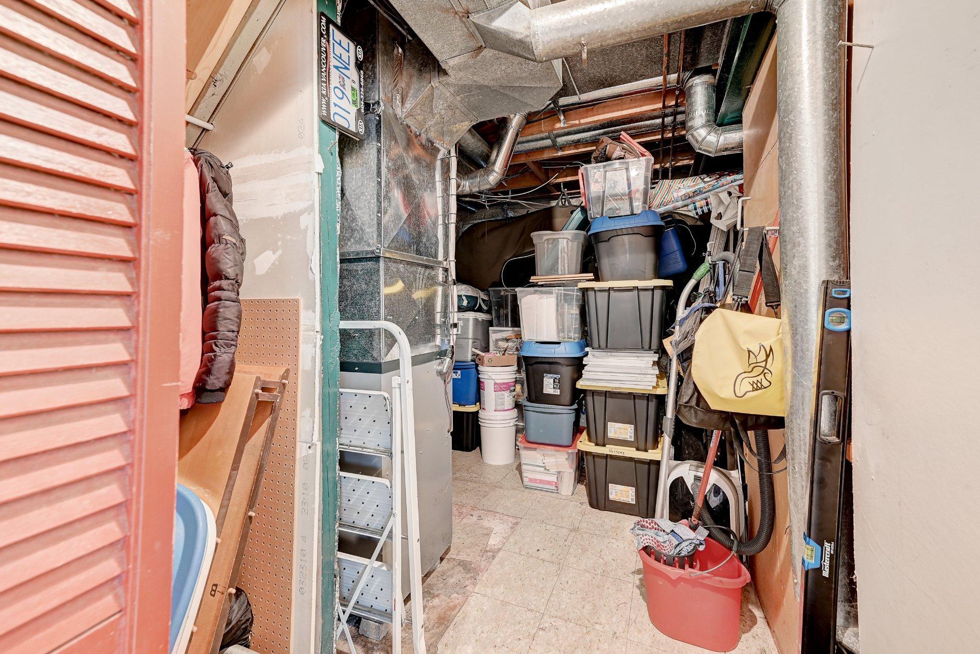 









478


Rue de Verchères

,
Longueuil (Greenfield Park),




QC
J4V2B9

