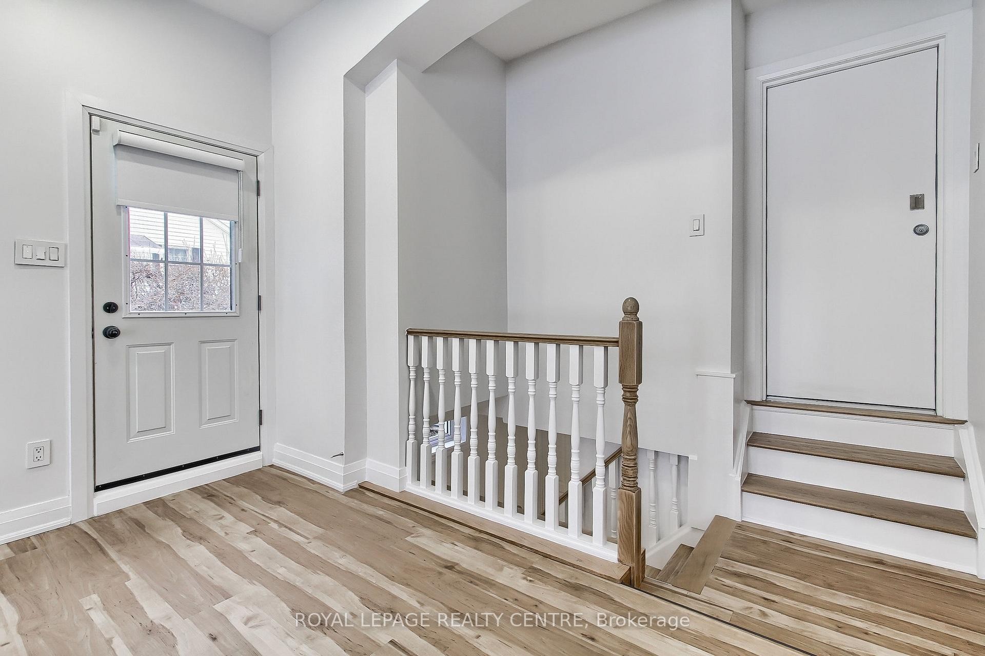 









2552


Whaley

Drive, Lower,
Mississauga,




ON
L5B 1X2

