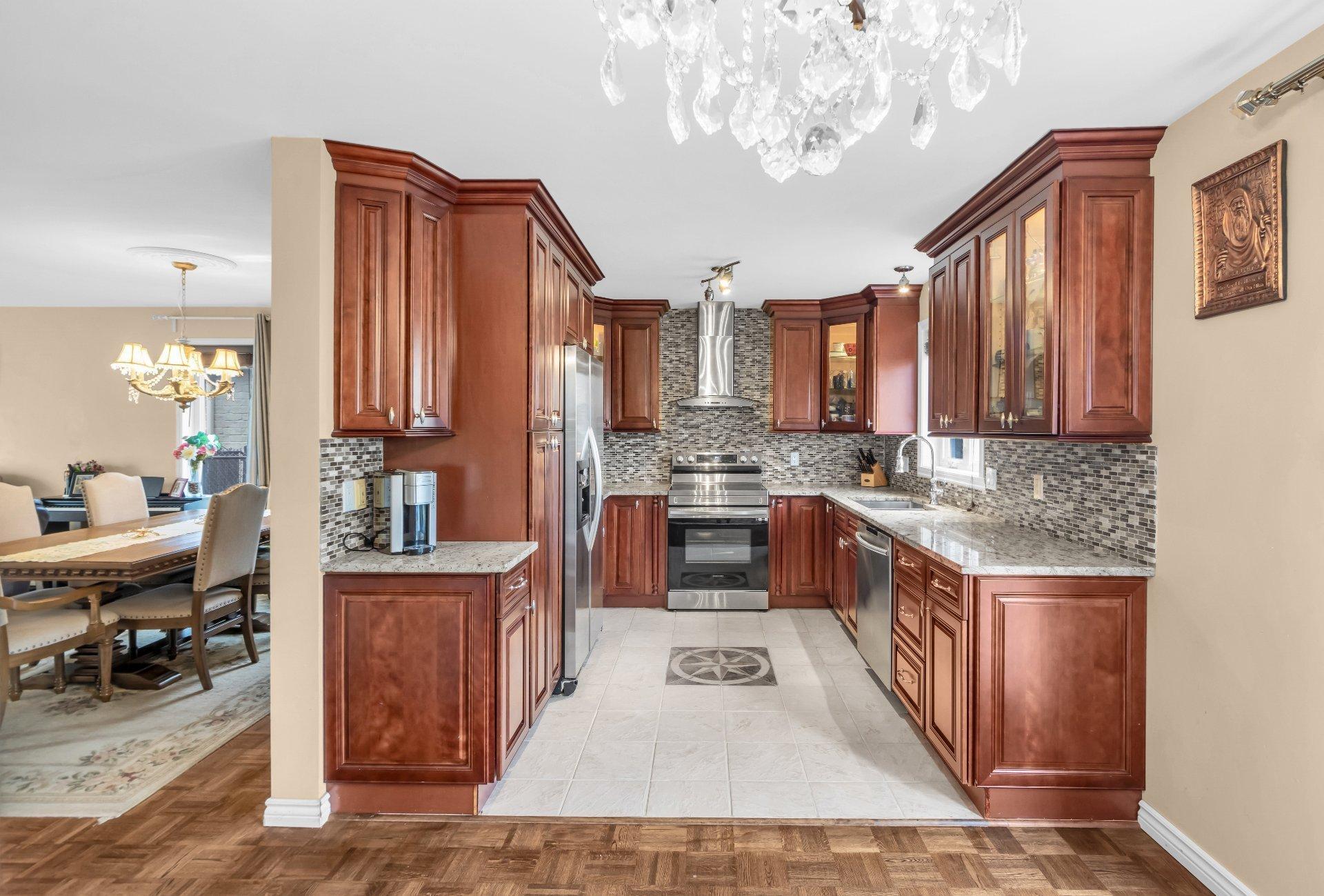 









4946


Rue Évariste-Chaurette

,
Montréal (Pierrefonds-Roxboro),




QC
H9J4E1

