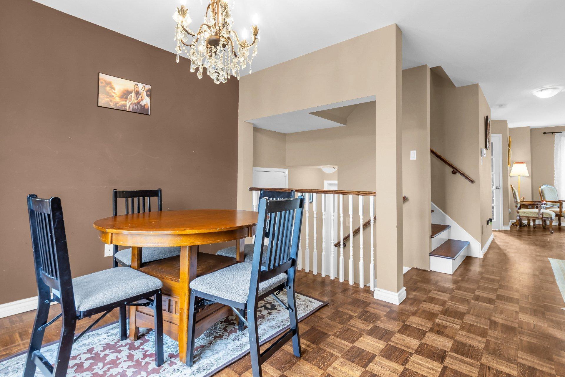 









4946


Rue Évariste-Chaurette

,
Montréal (Pierrefonds-Roxboro),




QC
H9J4E1

