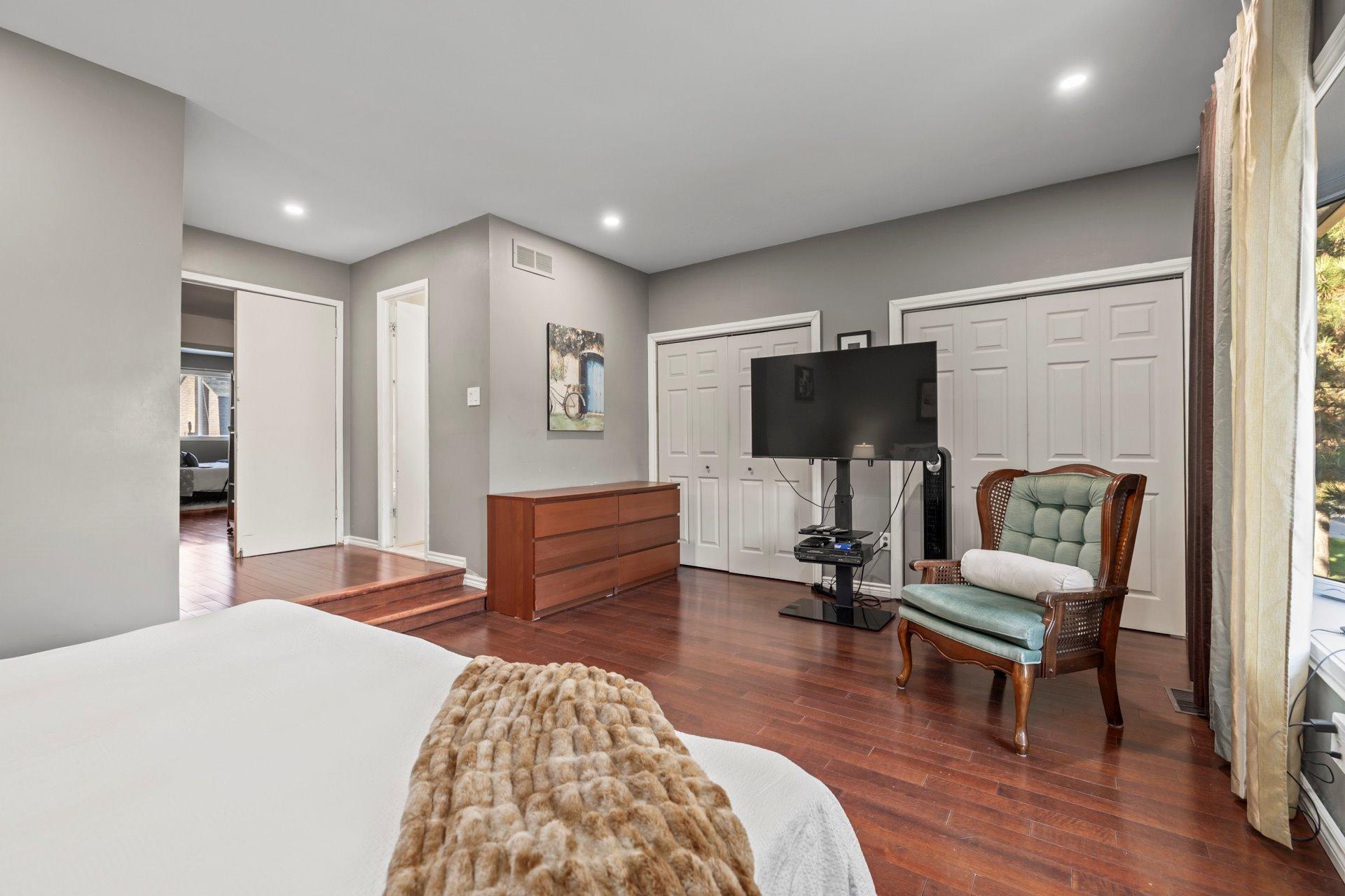 









8400


Boul. Pelletier

,
Brossard,




QC
J4X1N9

