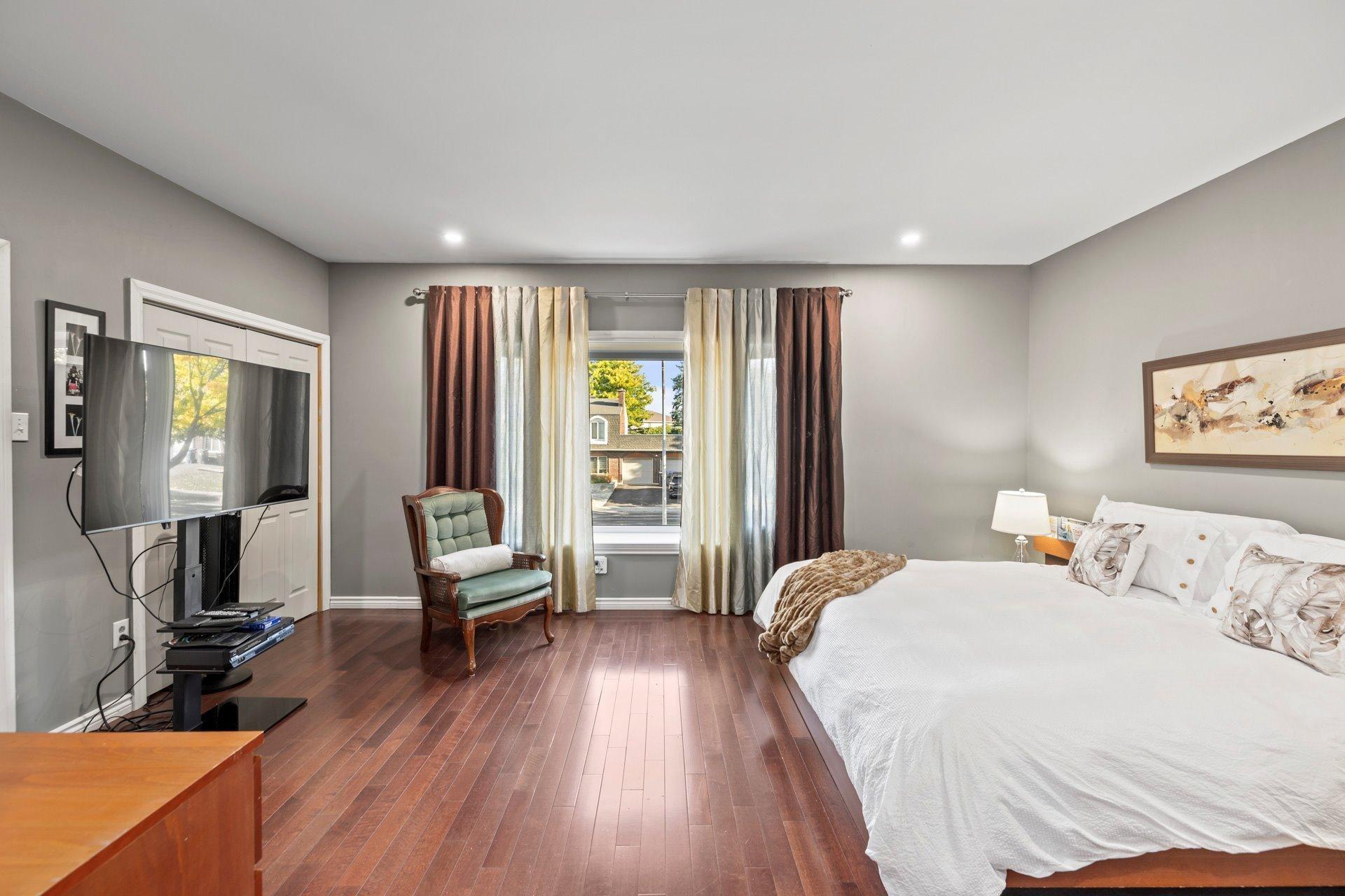 









8400


Boul. Pelletier

,
Brossard,




QC
J4X1N9

