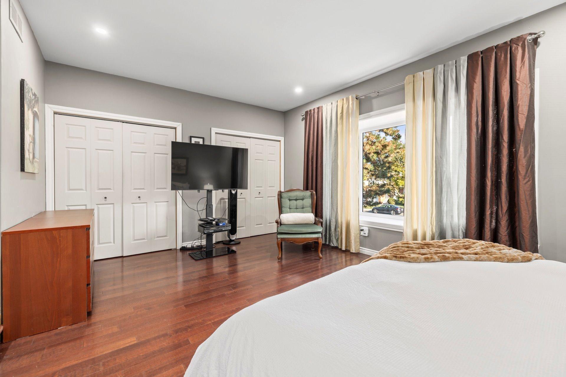 









8400


Boul. Pelletier

,
Brossard,




QC
J4X1N9

