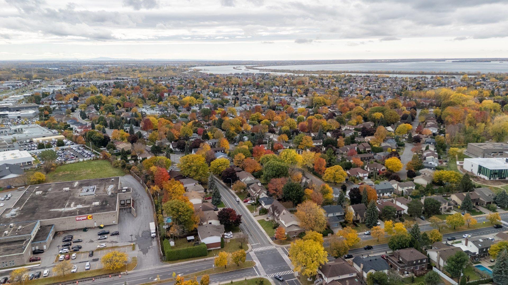 









8400


Boul. Pelletier

,
Brossard,




QC
J4X1N9

