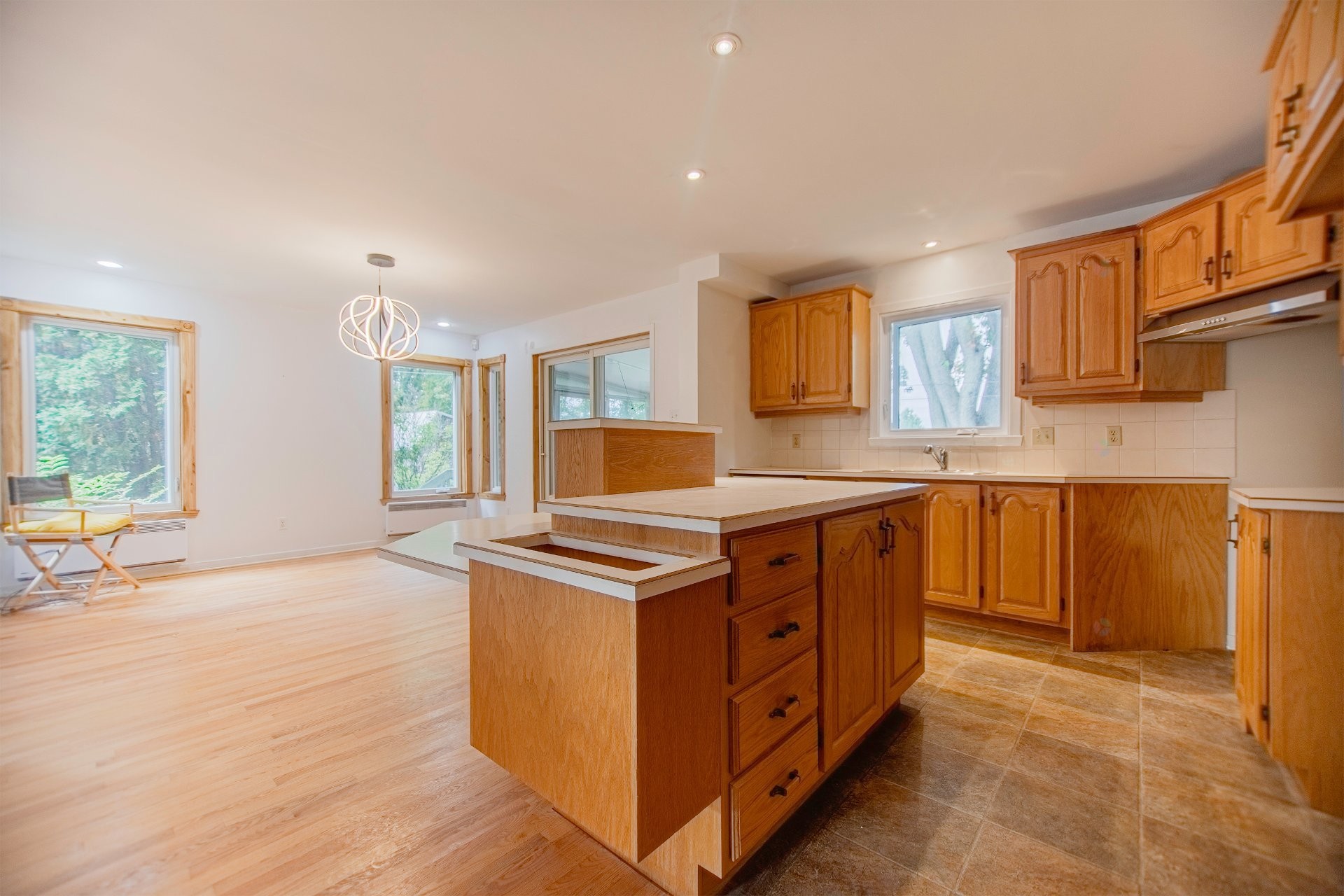 









377


Route Marie-Victorin

,
Verchères,




QC
J0L2R0

