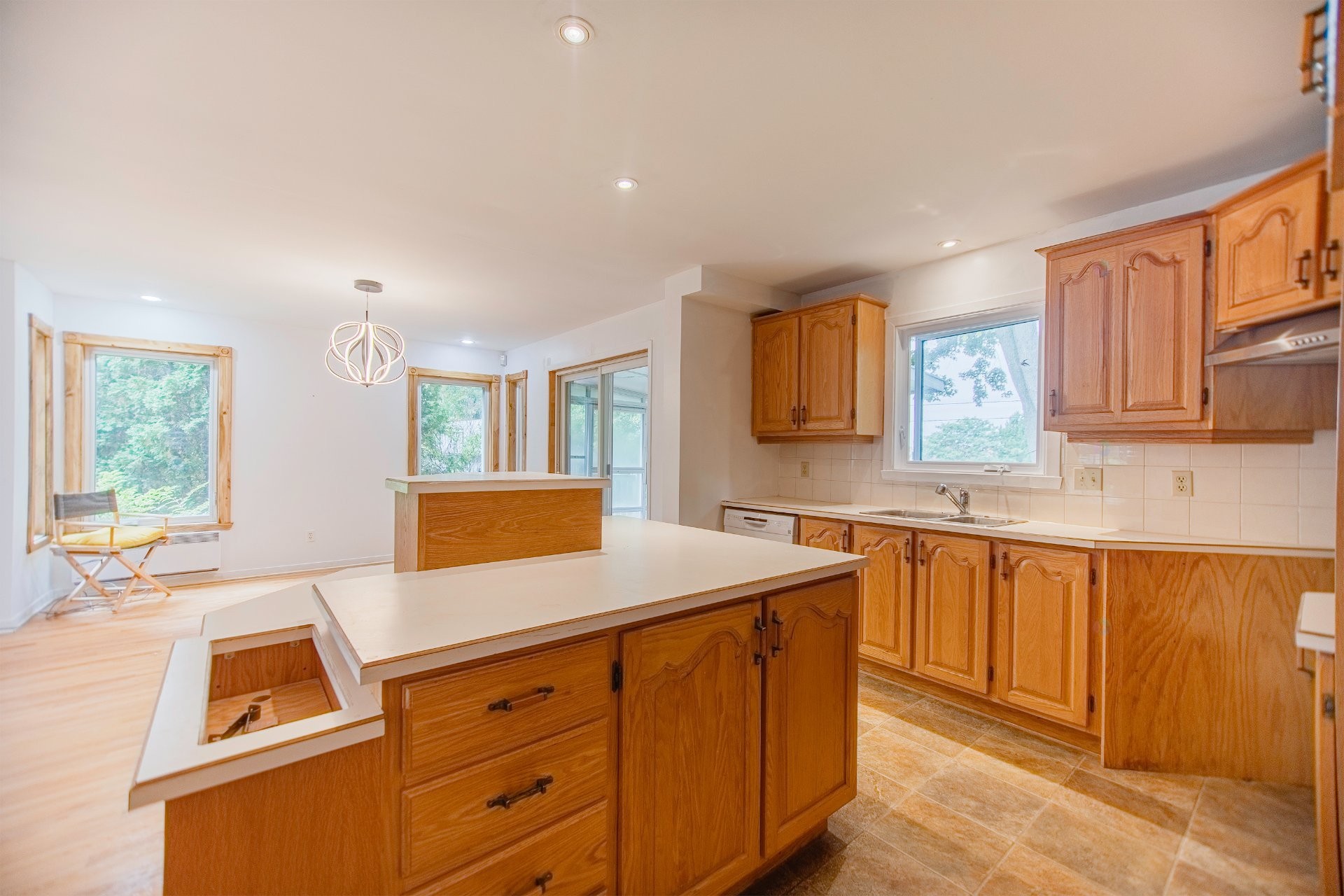 









377


Route Marie-Victorin

,
Verchères,




QC
J0L2R0

