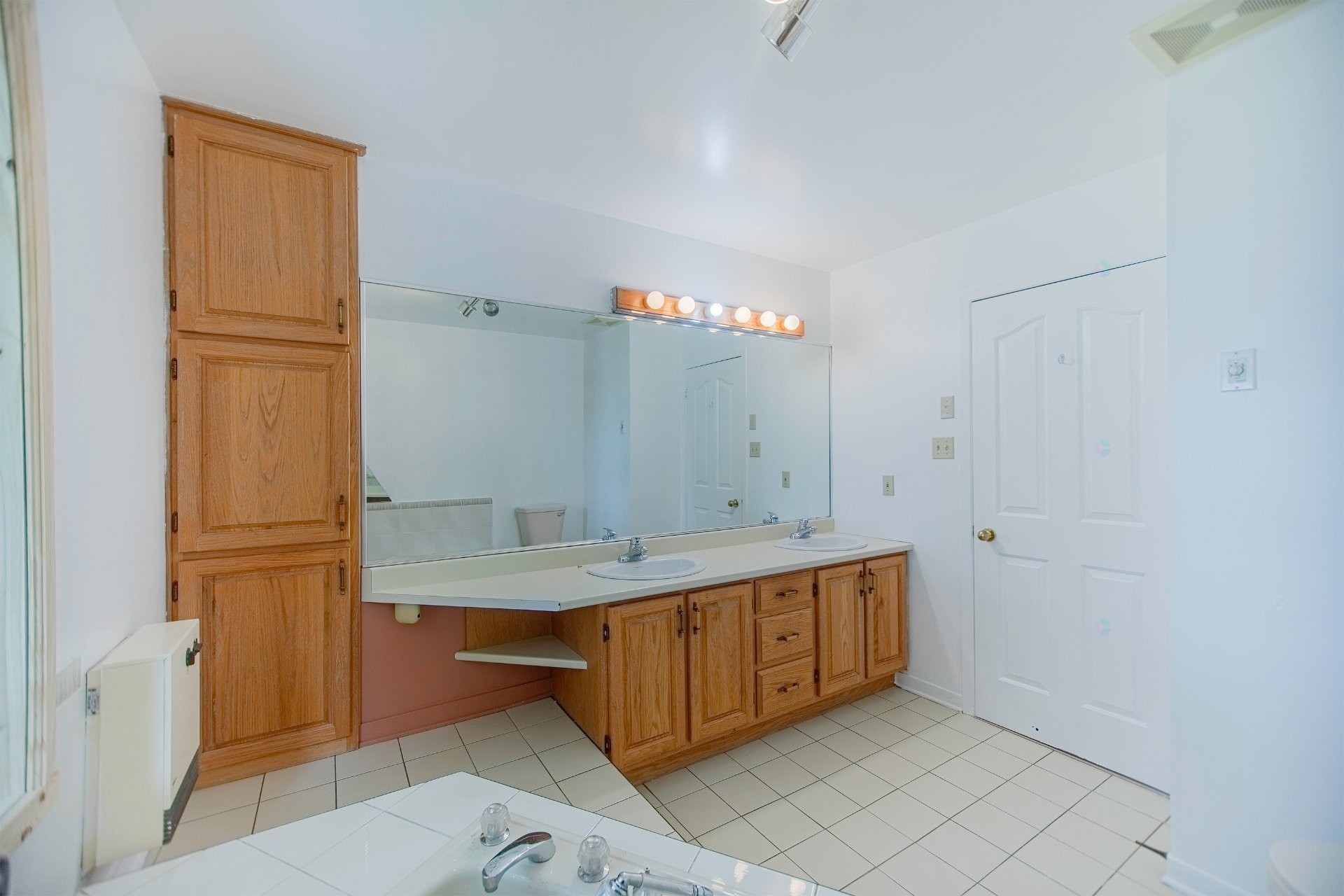 









377


Route Marie-Victorin

,
Verchères,




QC
J0L2R0

