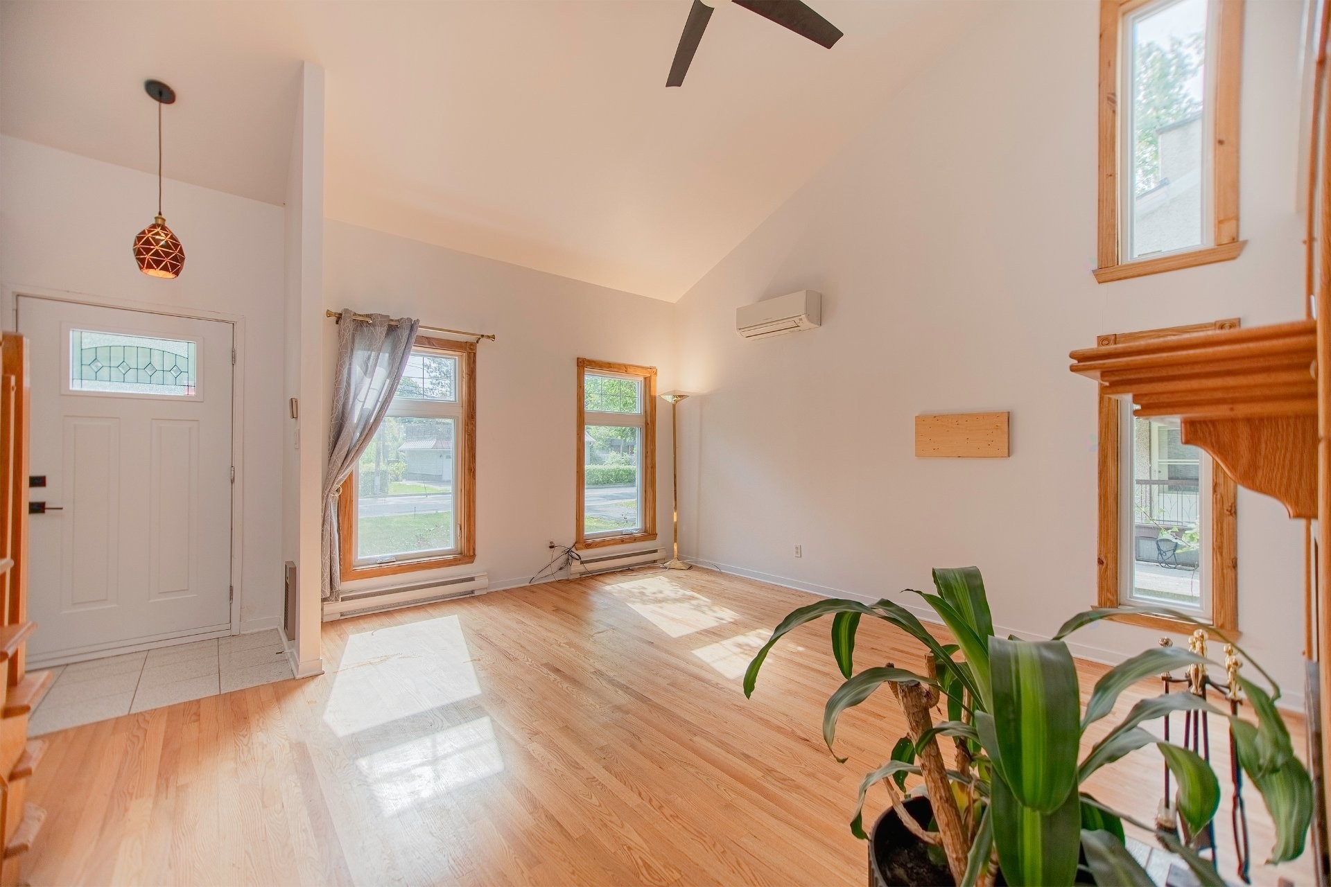 









377


Route Marie-Victorin

,
Verchères,




QC
J0L2R0

