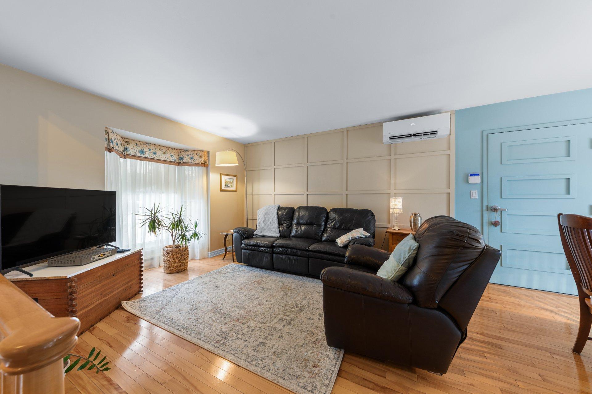 









223


Rue Laurin

,
Napierville,




QC
J0J1L0

