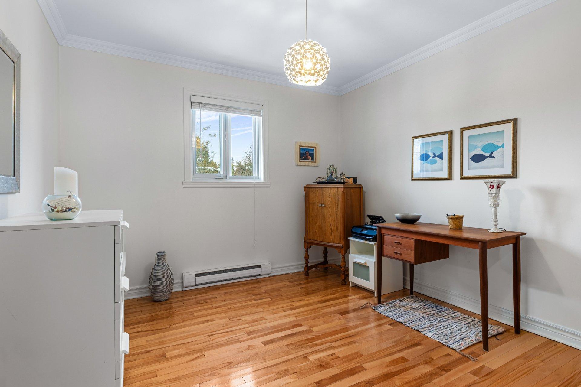 









223


Rue Laurin

,
Napierville,




QC
J0J1L0

