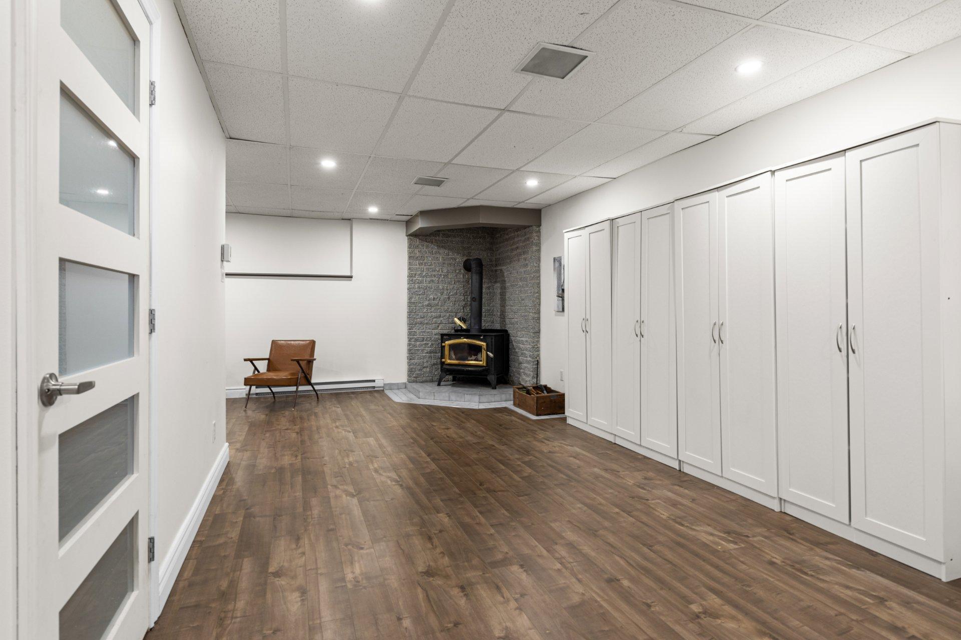 









223


Rue Laurin

,
Napierville,




QC
J0J1L0

