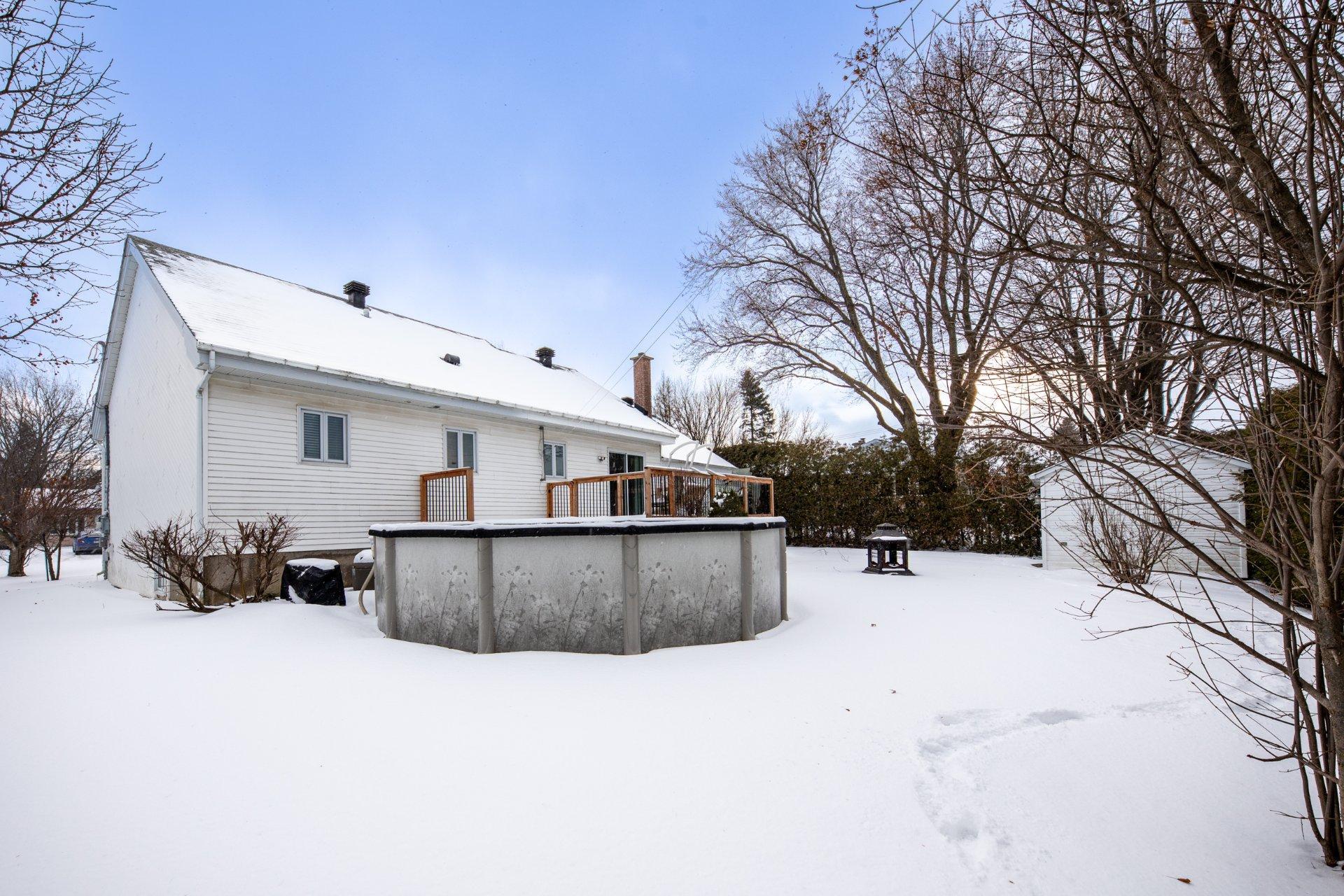 









223


Rue Laurin

,
Napierville,




QC
J0J1L0

