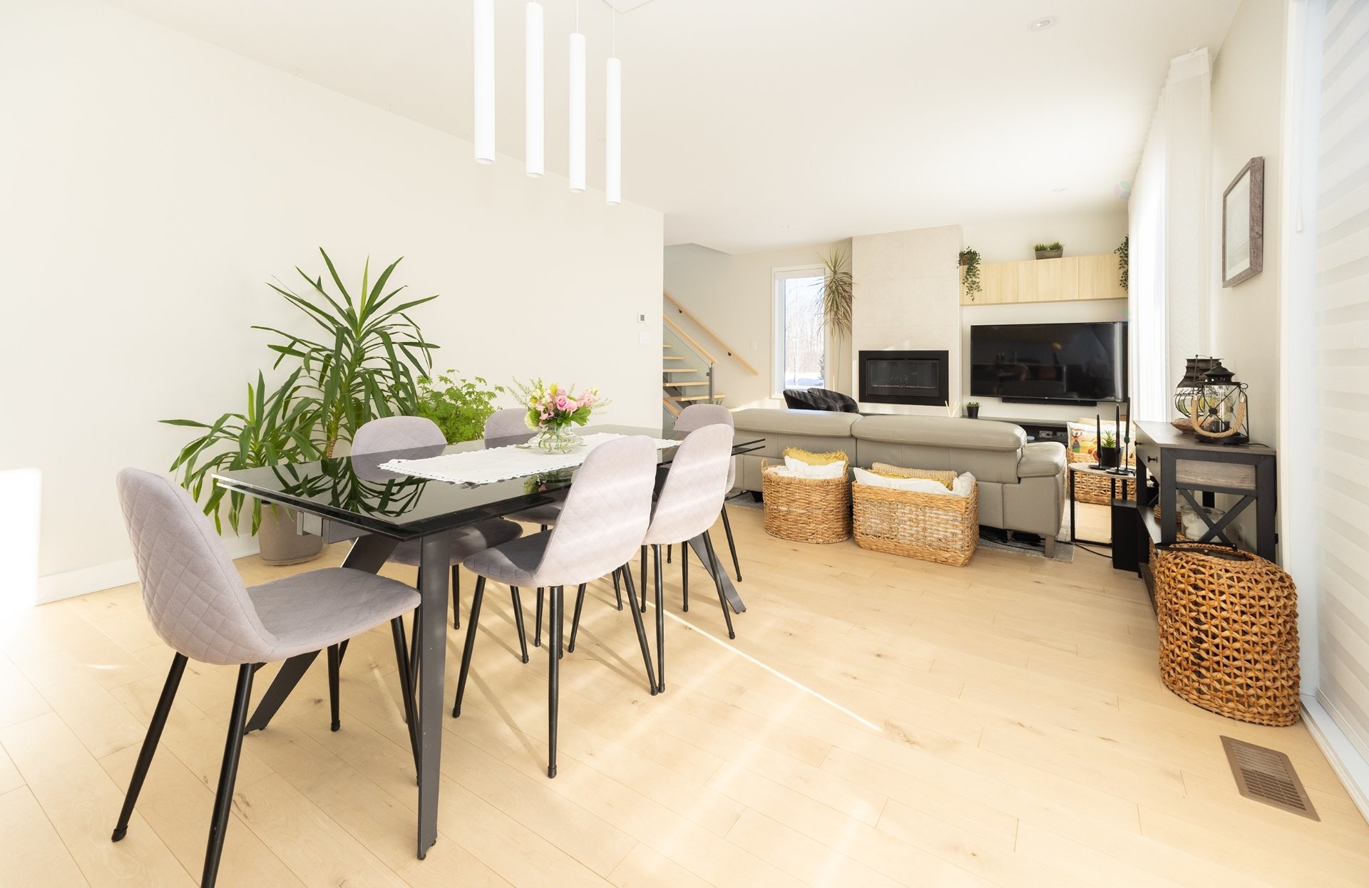 









744


Rue Paul-Doyon

,
Boucherville,




QC
J4B8R7

