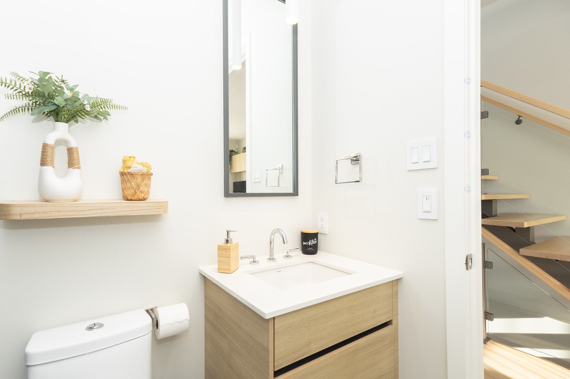 









744


Rue Paul-Doyon

,
Boucherville,




QC
J4B8R7

