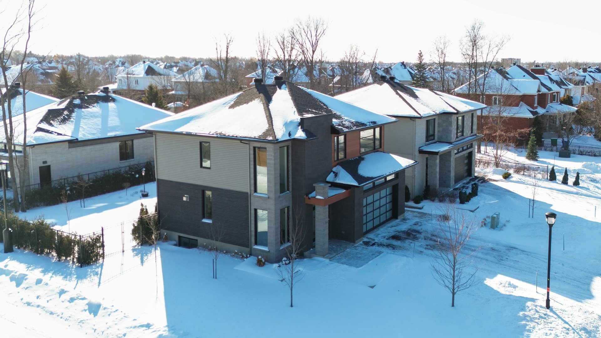 









744


Rue Paul-Doyon

,
Boucherville,




QC
J4B8R7

