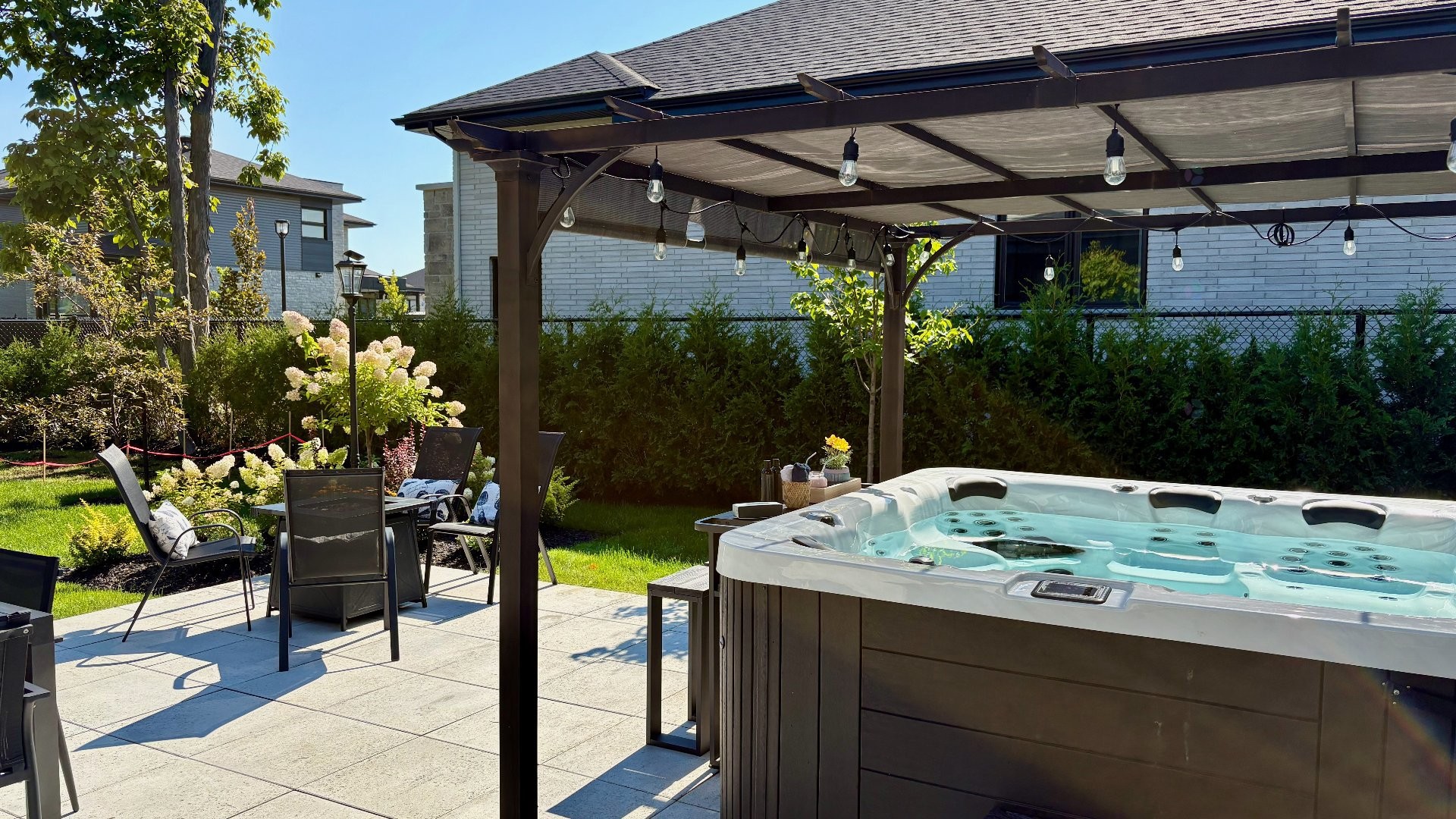 









744


Rue Paul-Doyon

,
Boucherville,




QC
J4B8R7

