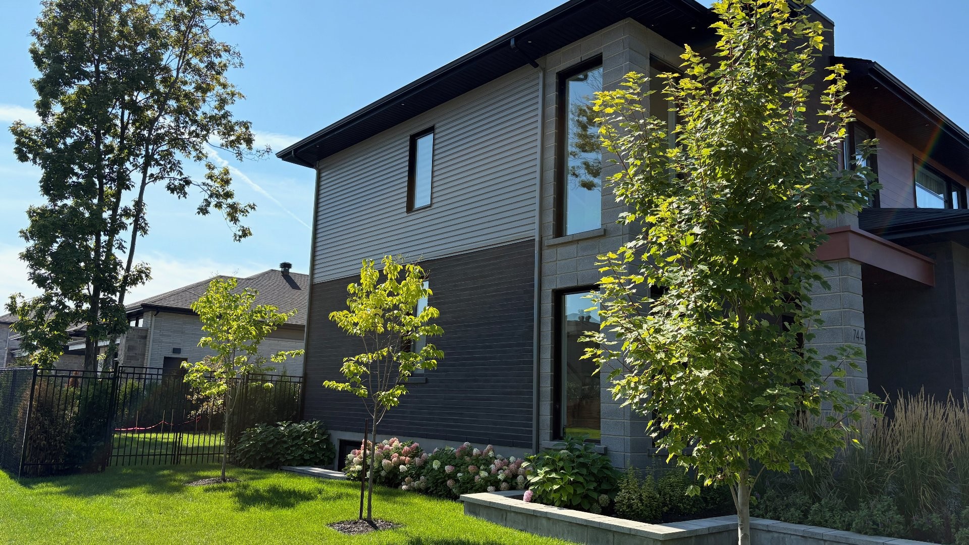 









744


Rue Paul-Doyon

,
Boucherville,




QC
J4B8R7

