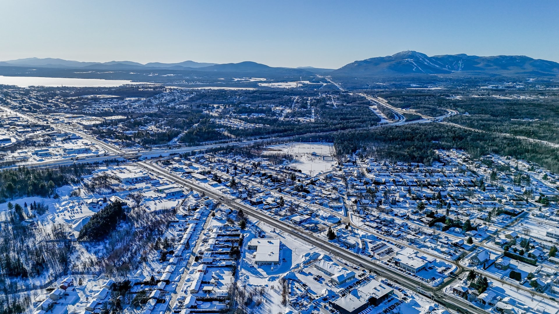 









2694Z


Rue Sherbrooke

,
Magog,







QC
J1X4G1

