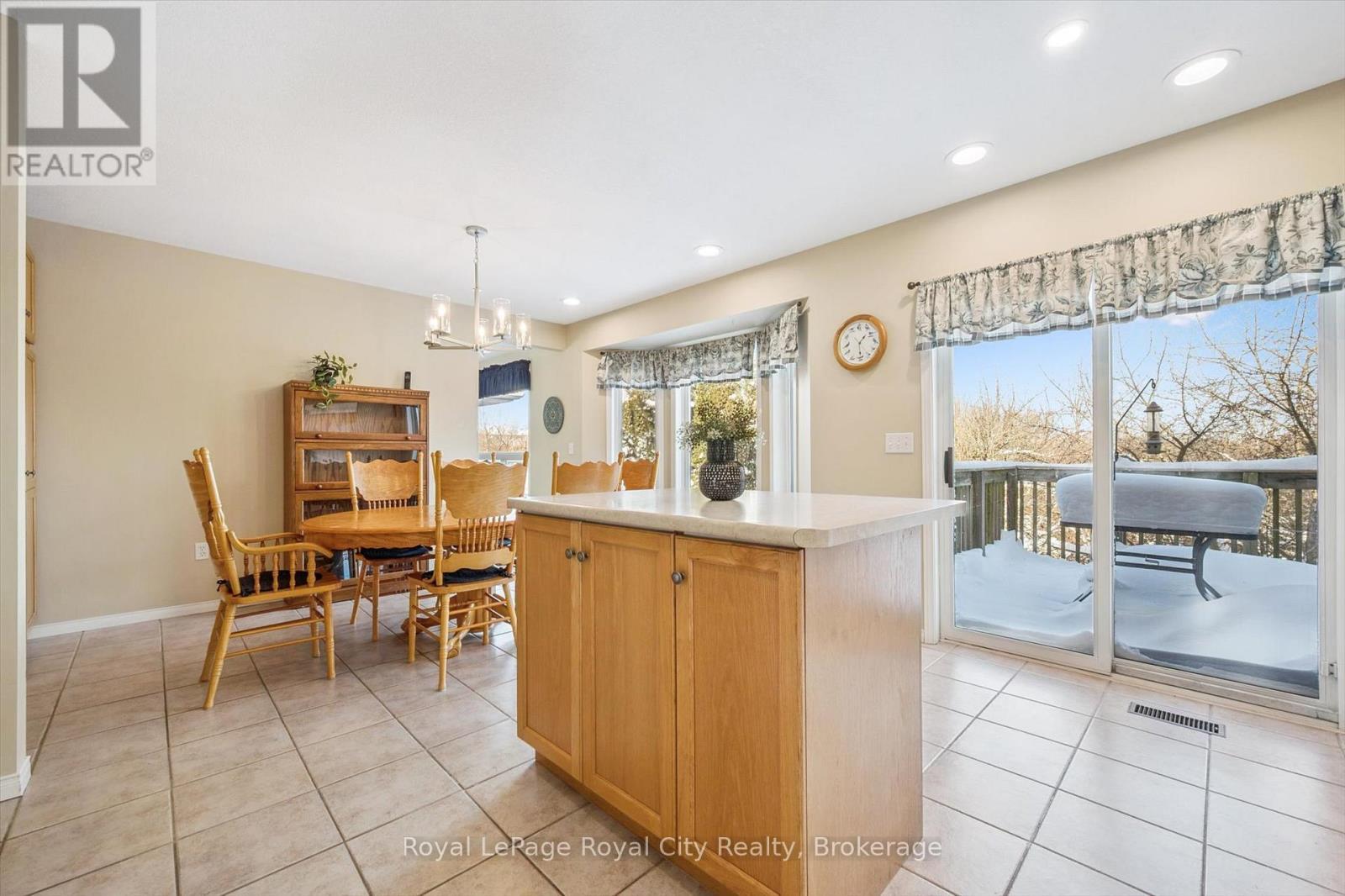 












347 STARWOOD DRIVE

,
Guelph (Grange Road),




Ontario
N1E7A1

