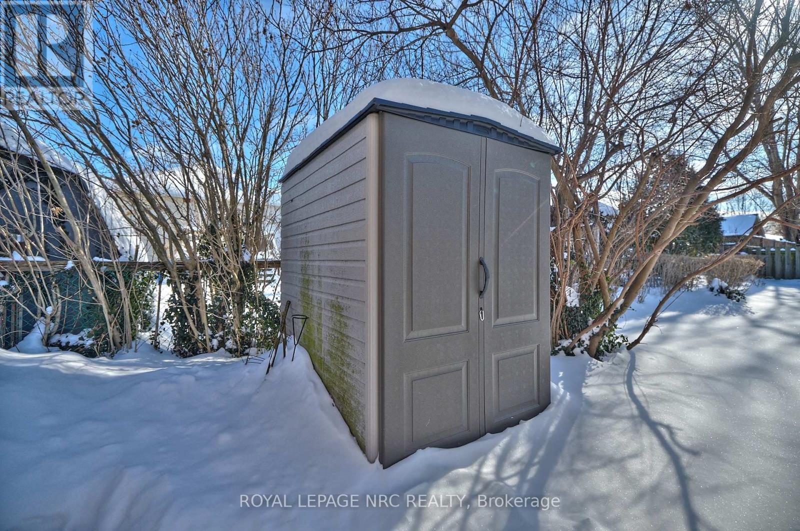 












218 CARLTON STREET

,
St. Catharines (Downtown),




Ontario
L2R1S7

