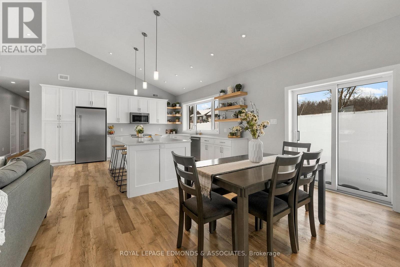 












346 FORESTERS FALLS ROAD

,
Whitewater Region,




Ontario
K0J1K0

