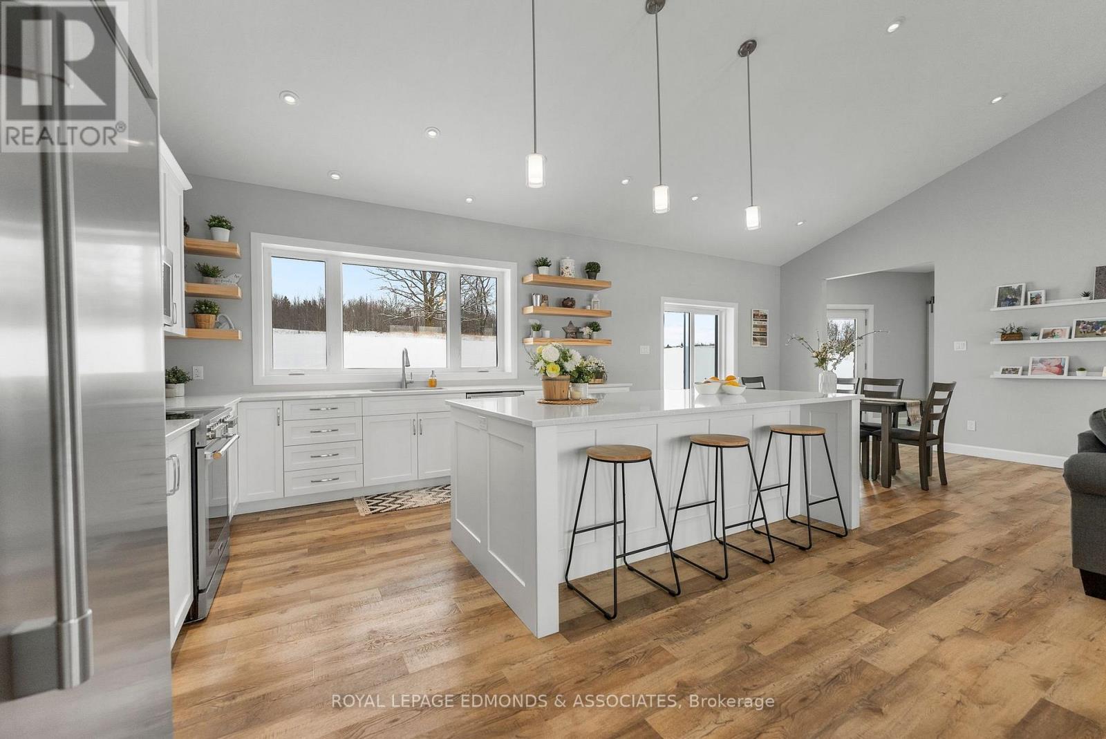 












346 FORESTERS FALLS ROAD

,
Whitewater Region,




Ontario
K0J1K0

