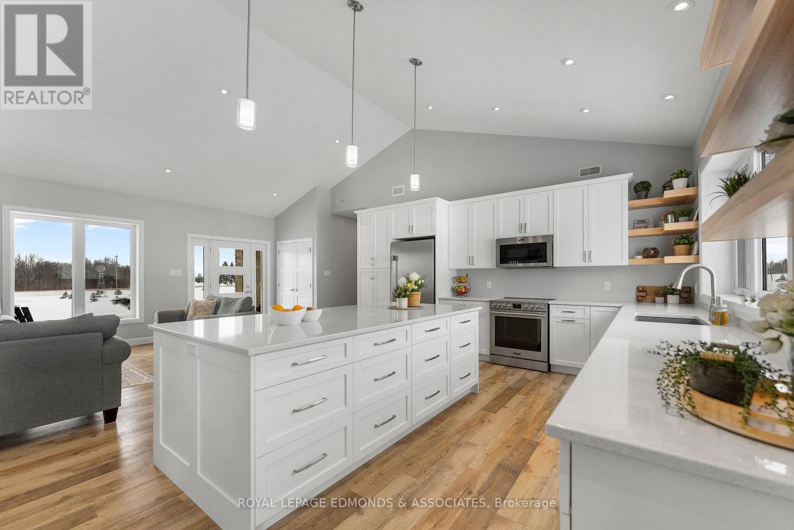 












346 FORESTERS FALLS ROAD

,
Whitewater Region,




Ontario
K0J1K0

