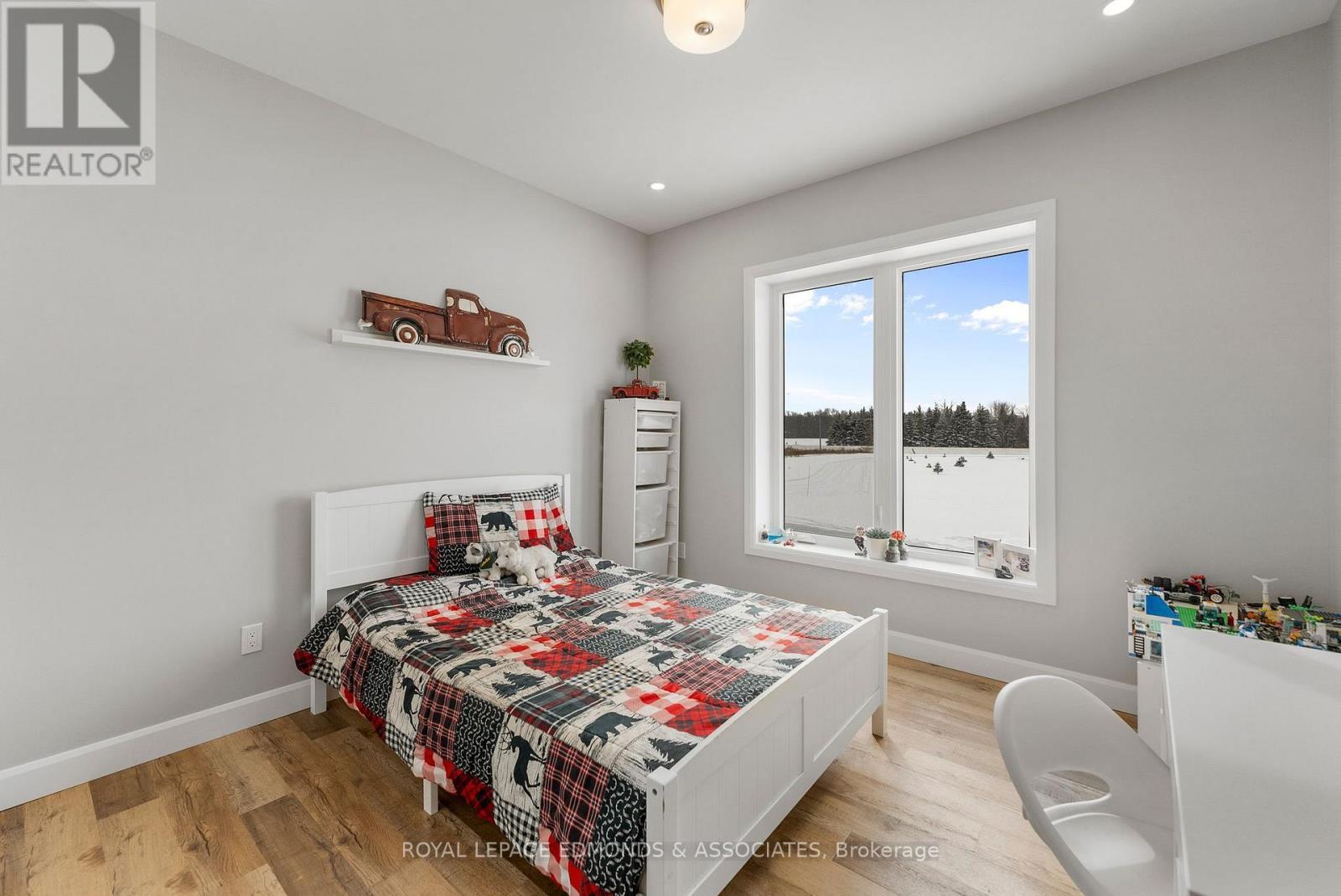 












346 FORESTERS FALLS ROAD

,
Whitewater Region,




Ontario
K0J1K0

