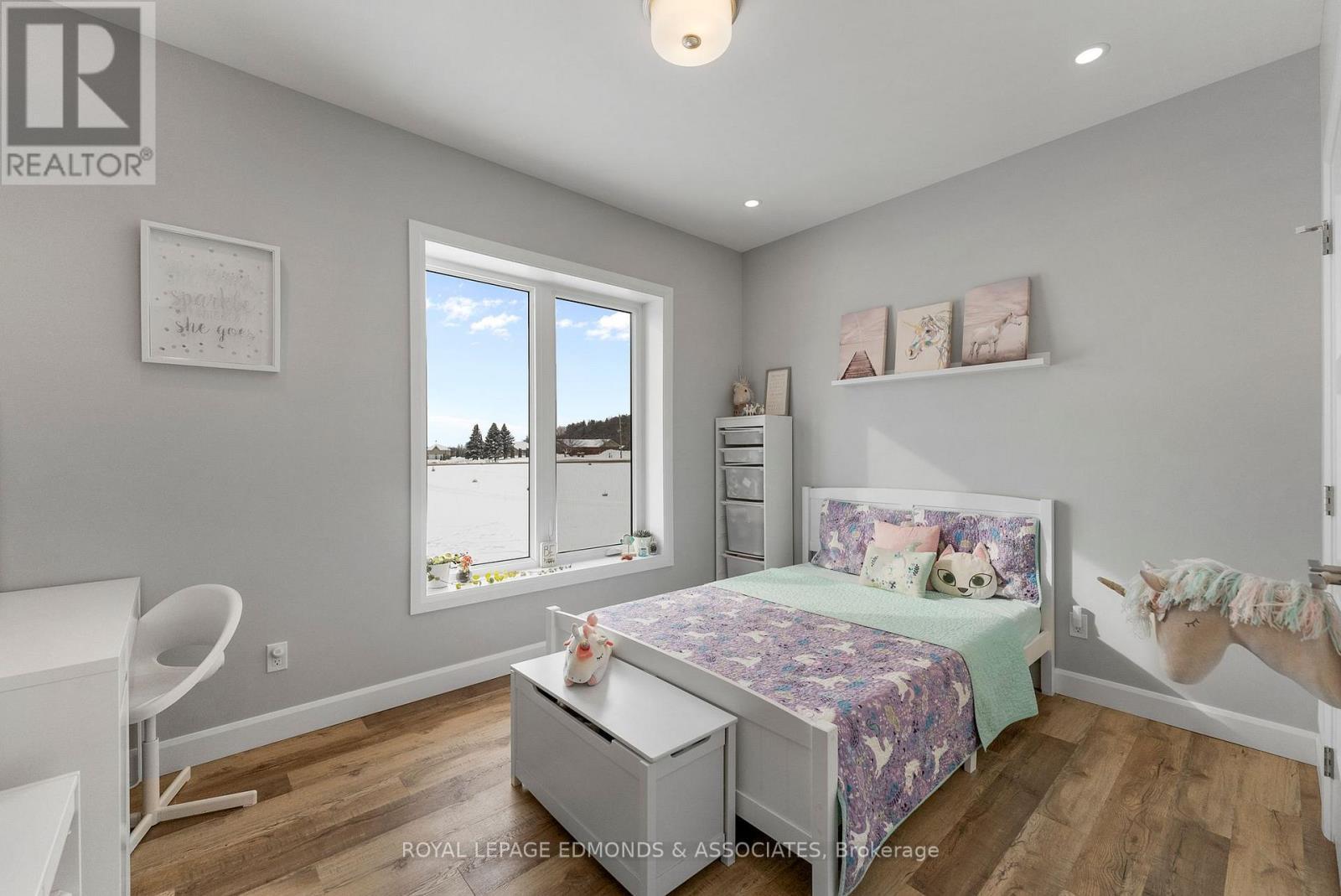 












346 FORESTERS FALLS ROAD

,
Whitewater Region,




Ontario
K0J1K0

