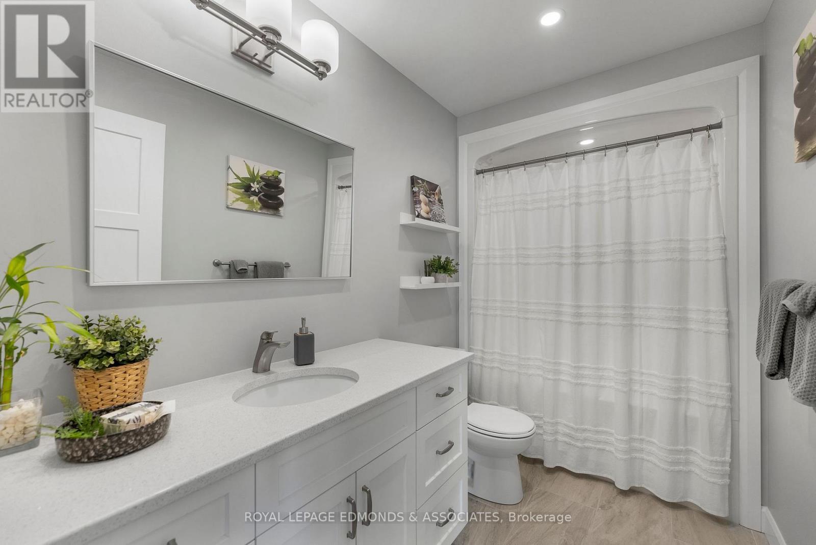 












346 FORESTERS FALLS ROAD

,
Whitewater Region,




Ontario
K0J1K0

