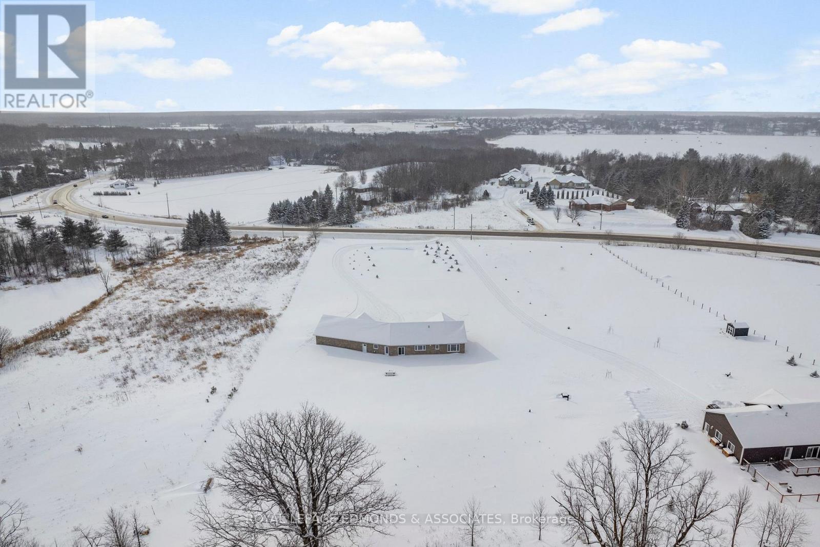 












346 FORESTERS FALLS ROAD

,
Whitewater Region,




Ontario
K0J1K0

