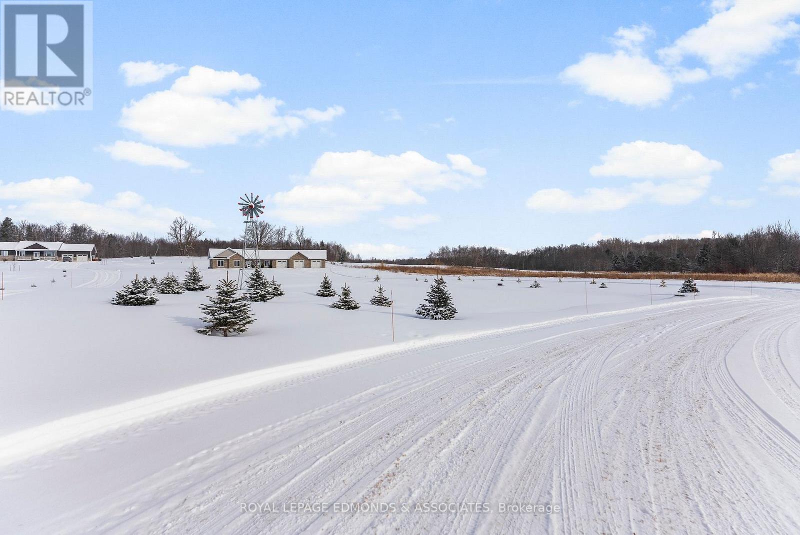 












346 FORESTERS FALLS ROAD

,
Whitewater Region,




Ontario
K0J1K0

