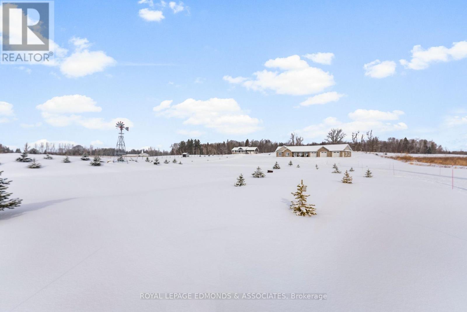 












346 FORESTERS FALLS ROAD

,
Whitewater Region,




Ontario
K0J1K0

