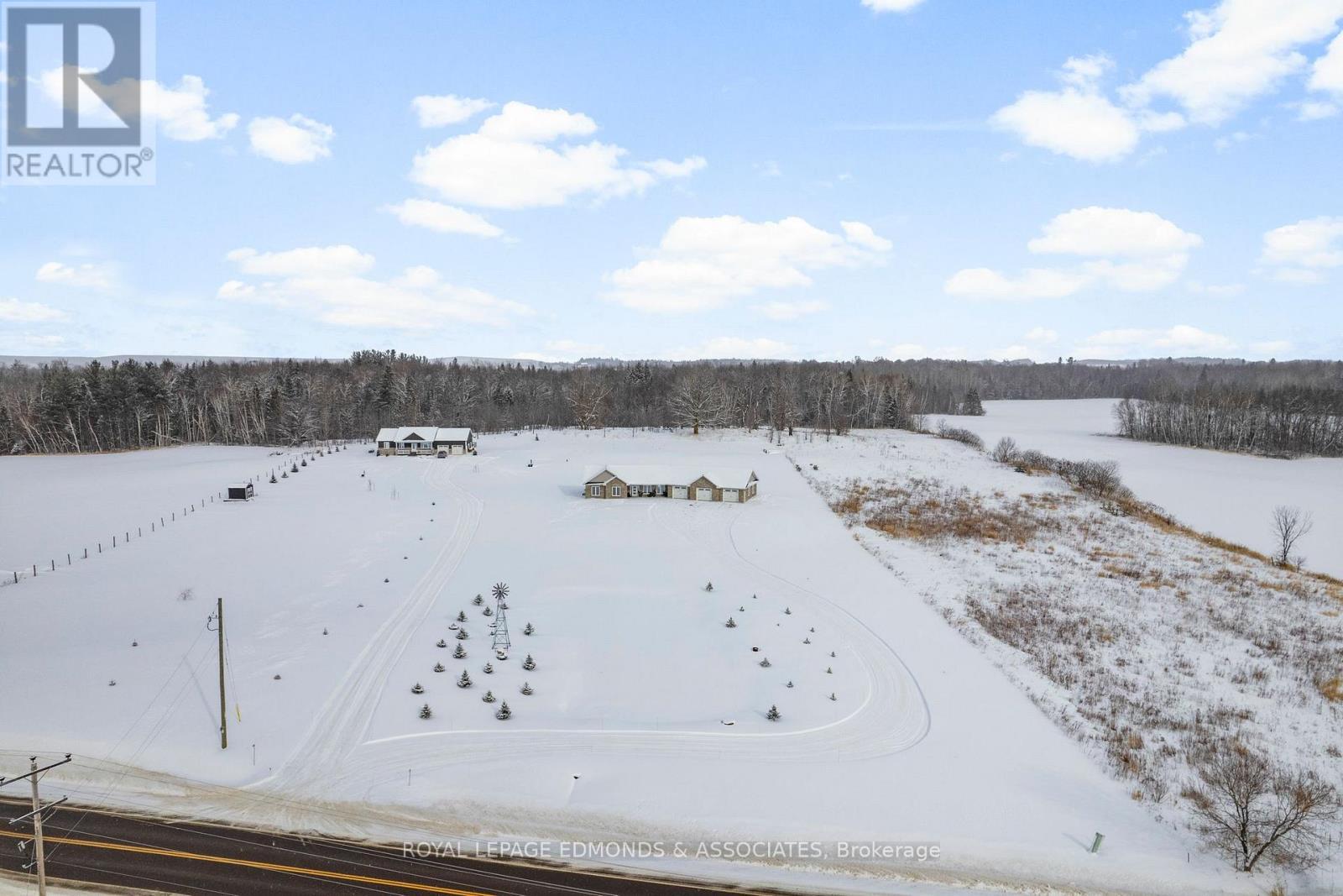 












346 FORESTERS FALLS ROAD

,
Whitewater Region,




Ontario
K0J1K0

