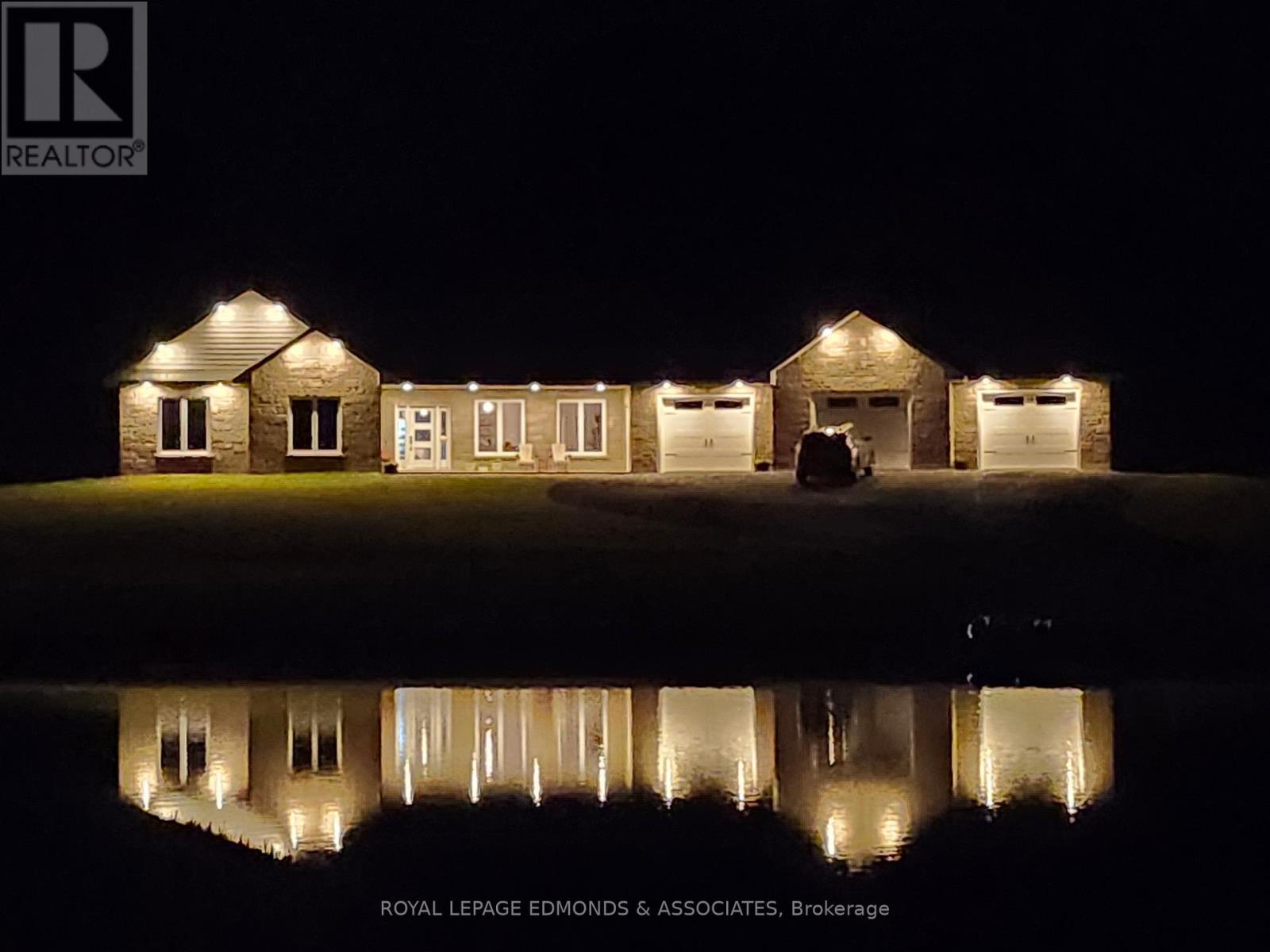 












346 FORESTERS FALLS ROAD

,
Whitewater Region,




Ontario
K0J1K0

