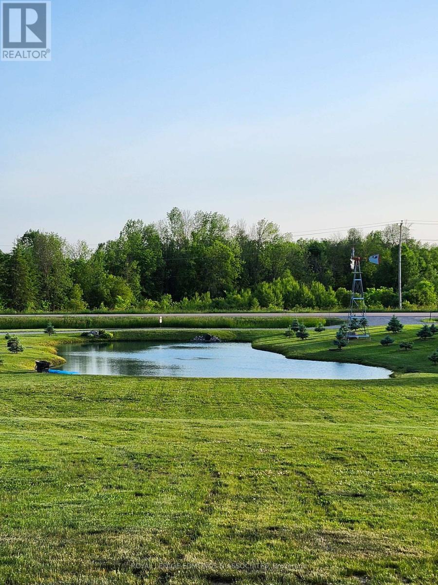 












346 FORESTERS FALLS ROAD

,
Whitewater Region,




Ontario
K0J1K0

