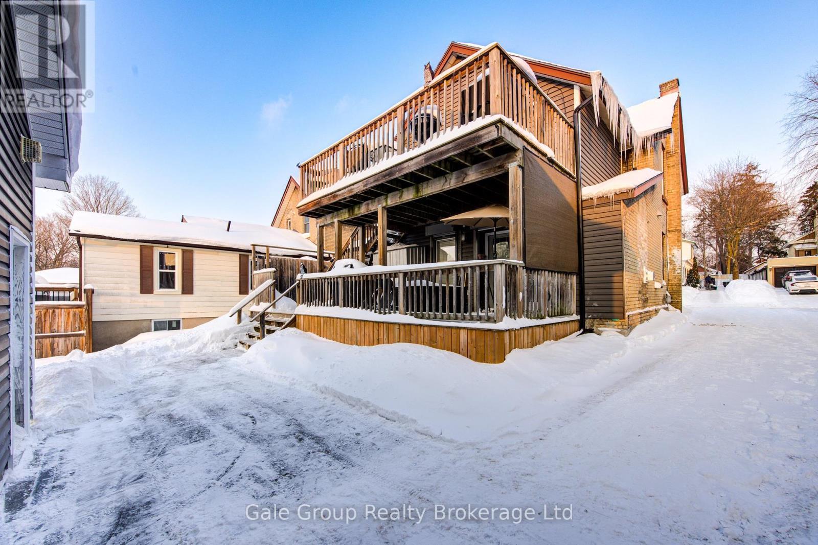 












83 OXFORD STREET

,
Woodstock (Woodstock - North),




Ontario
N4S6A4

