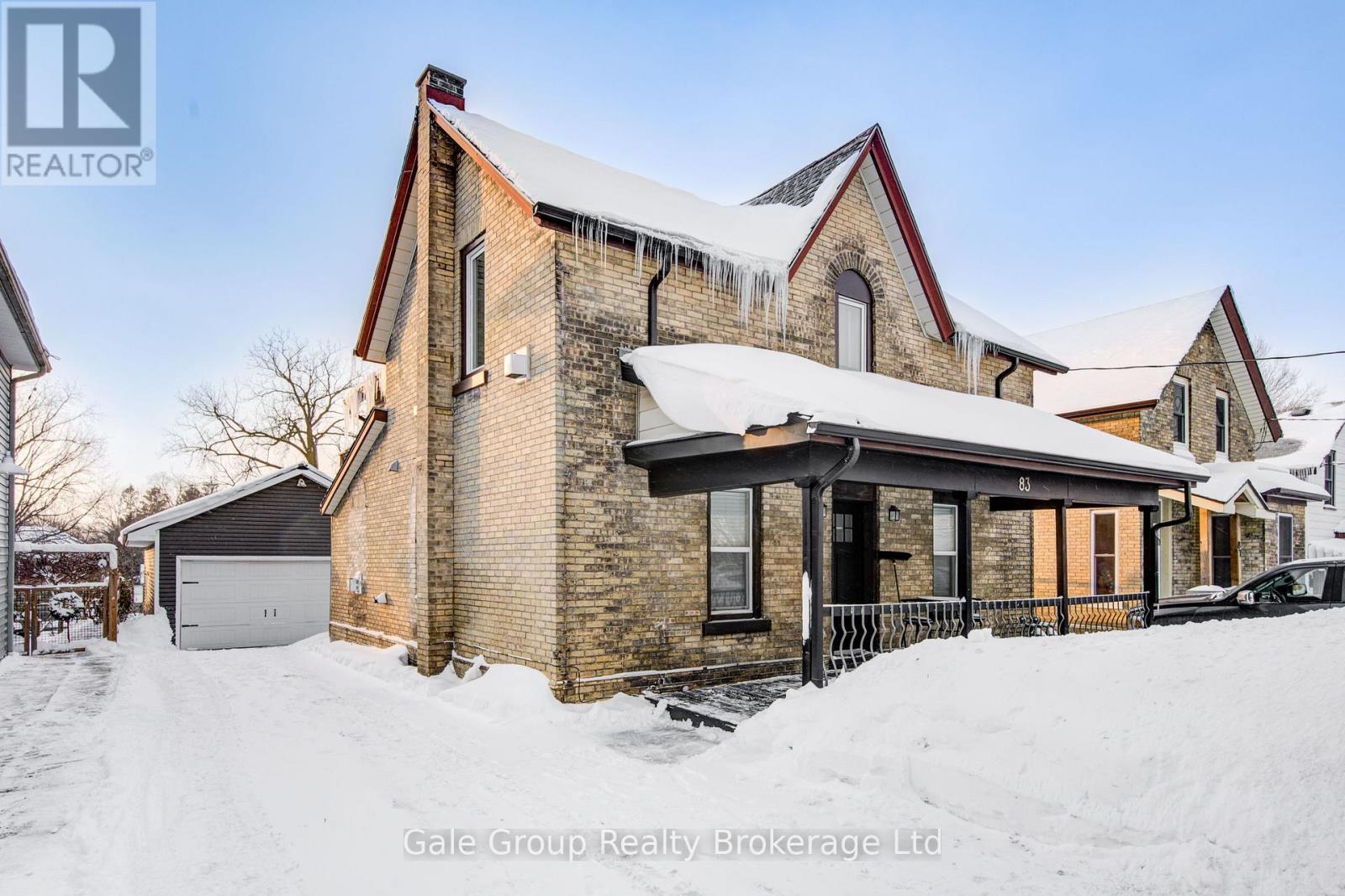 












83 OXFORD STREET

,
Woodstock (Woodstock - North),




Ontario
N4S6A4

