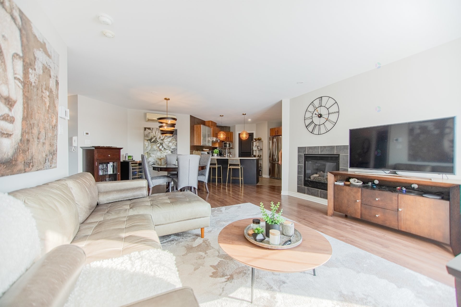 









688


Rue des Sureaux

, 6,
Boucherville,




QC
J4B0C7

